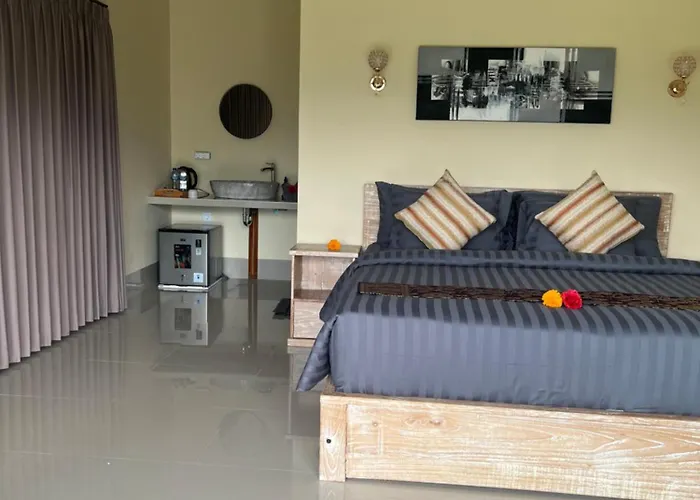 Privatunterkunft Embun Pagi And *